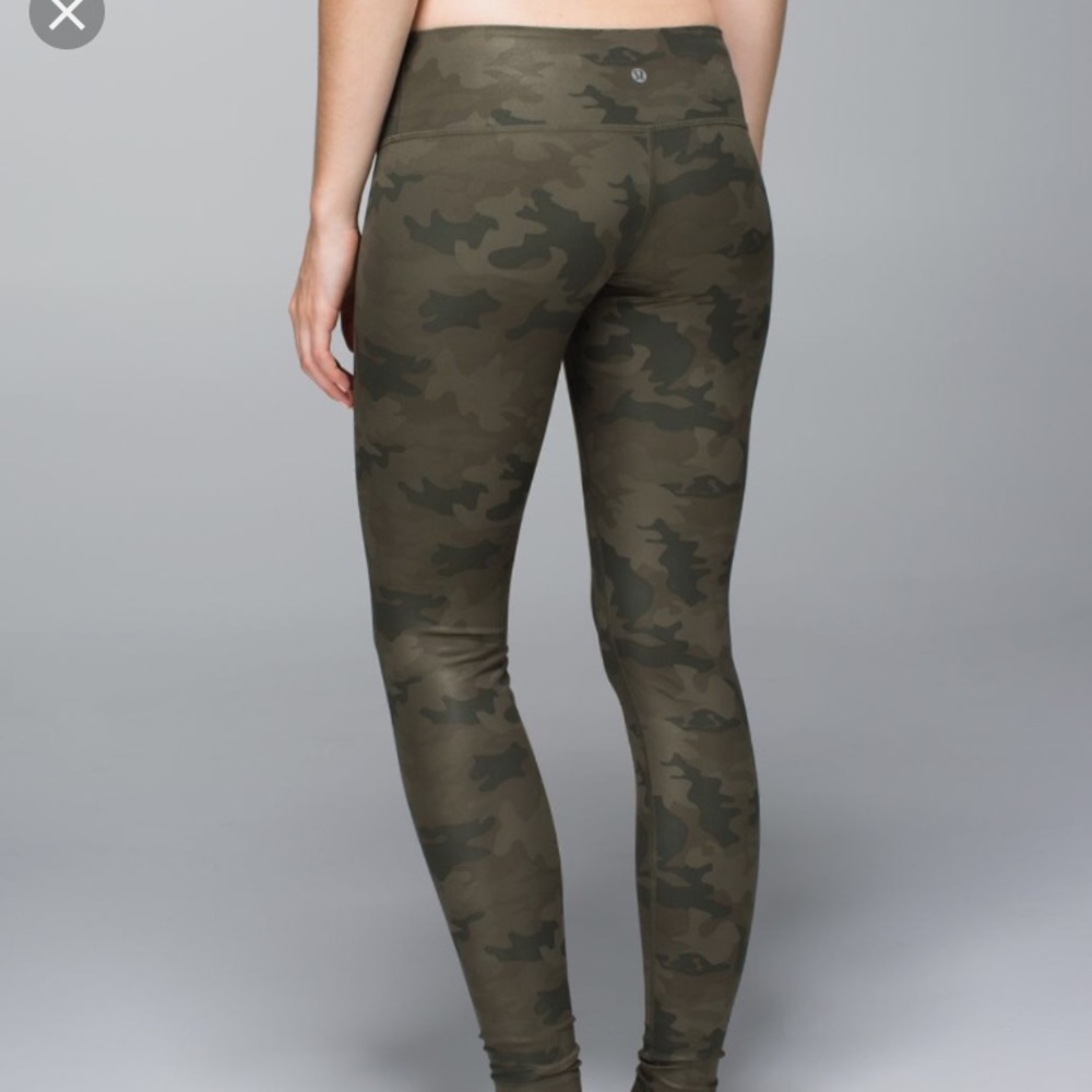 Camo Lululemon leggings